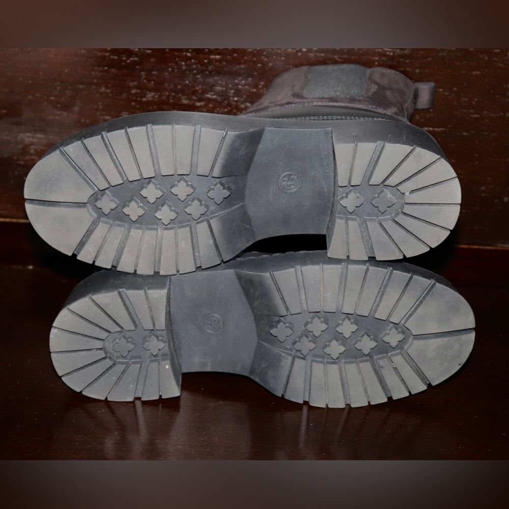 Universal Thread Combat Boots - image 3